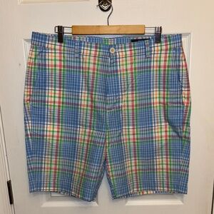 Men's vineyard vines shorts size 36